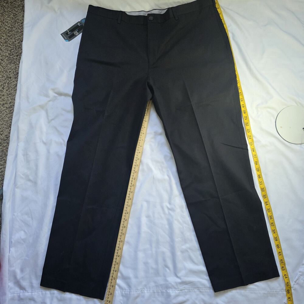 NWT Savane Men’s 42x32 Performance Chino Pants Navy Pleated Wrinkle Free Cotton